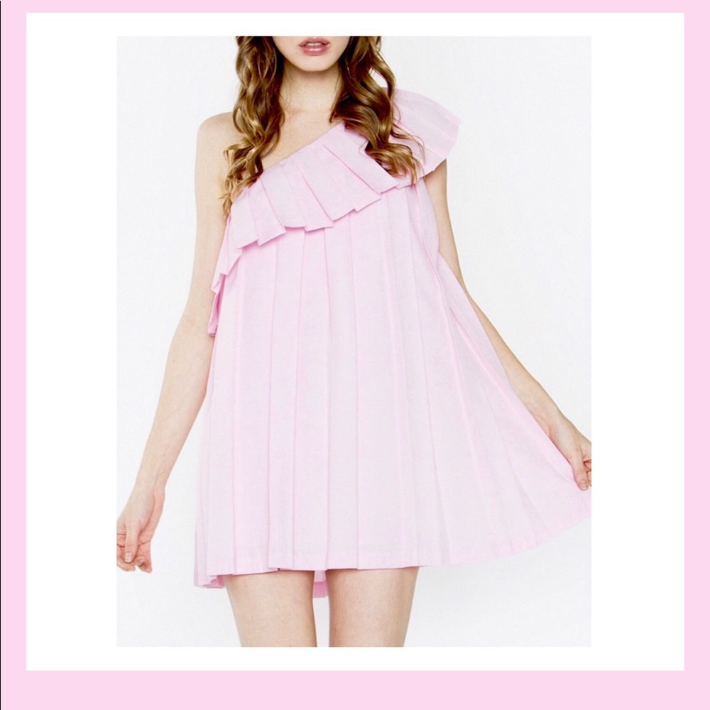 Light pink pleated one shoulder dress in Large